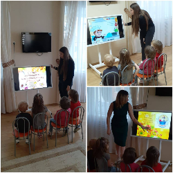 Самым маленьким нашим воспитанникам Анастасия Сергеевна и Елизавета Александровна провели небольшую экскурсию по детскому саду, рассказали о нём, кто работает в детском садике. Мероприятие было посвящено празднованию Дня воспитателя.